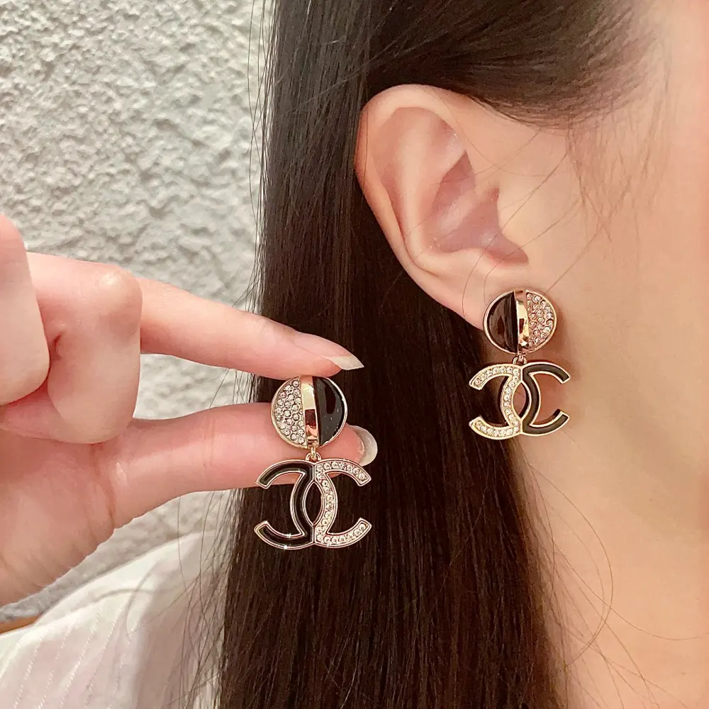 Second-hand Chanel earrings
