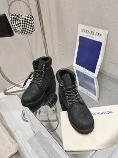 Louis Vuitton x Timberland co-branded yellow boots ankle boots