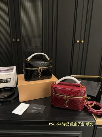 Yves Saint Laurent Bag