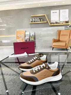 BALLY casual sports shoes series are coming to the counter at the same time