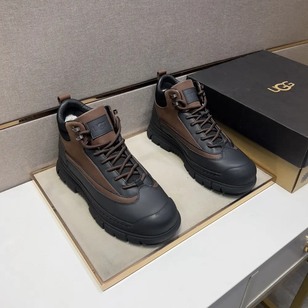 UGG men’s casual snow boots