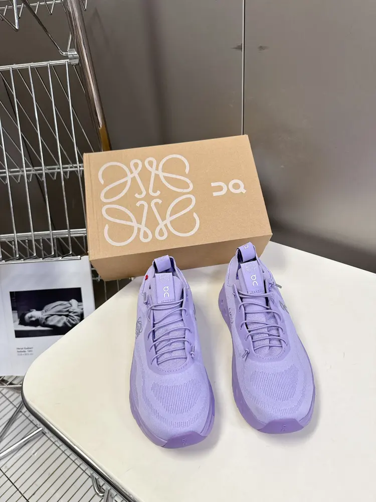Loewe x On Cloudtilt Loewe co-branded lightweight couple sports casual shoes