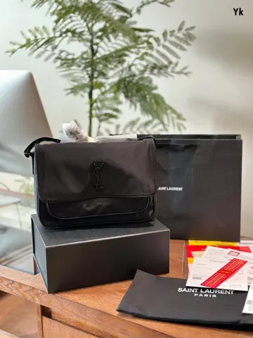 Yves Saint Laurent Bag