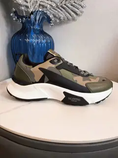 Valentino latest casual sports shoes