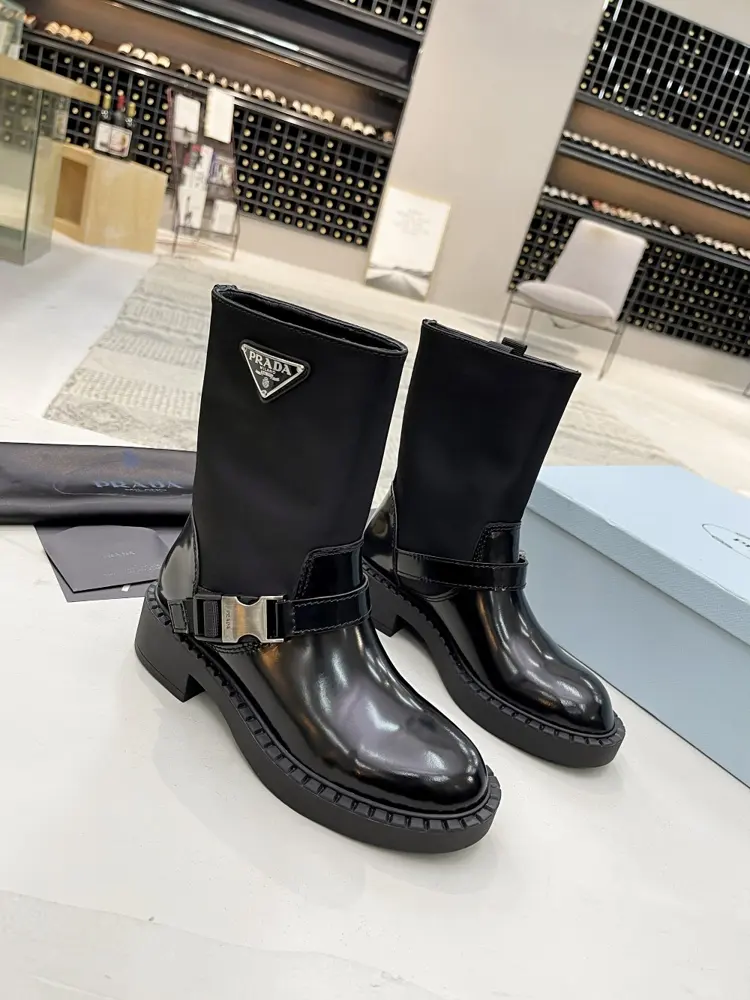 PRADA