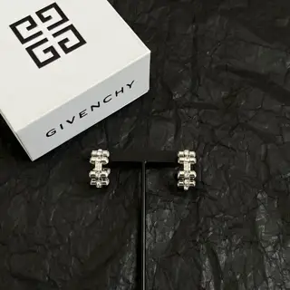 Givenchy hot stud earrings