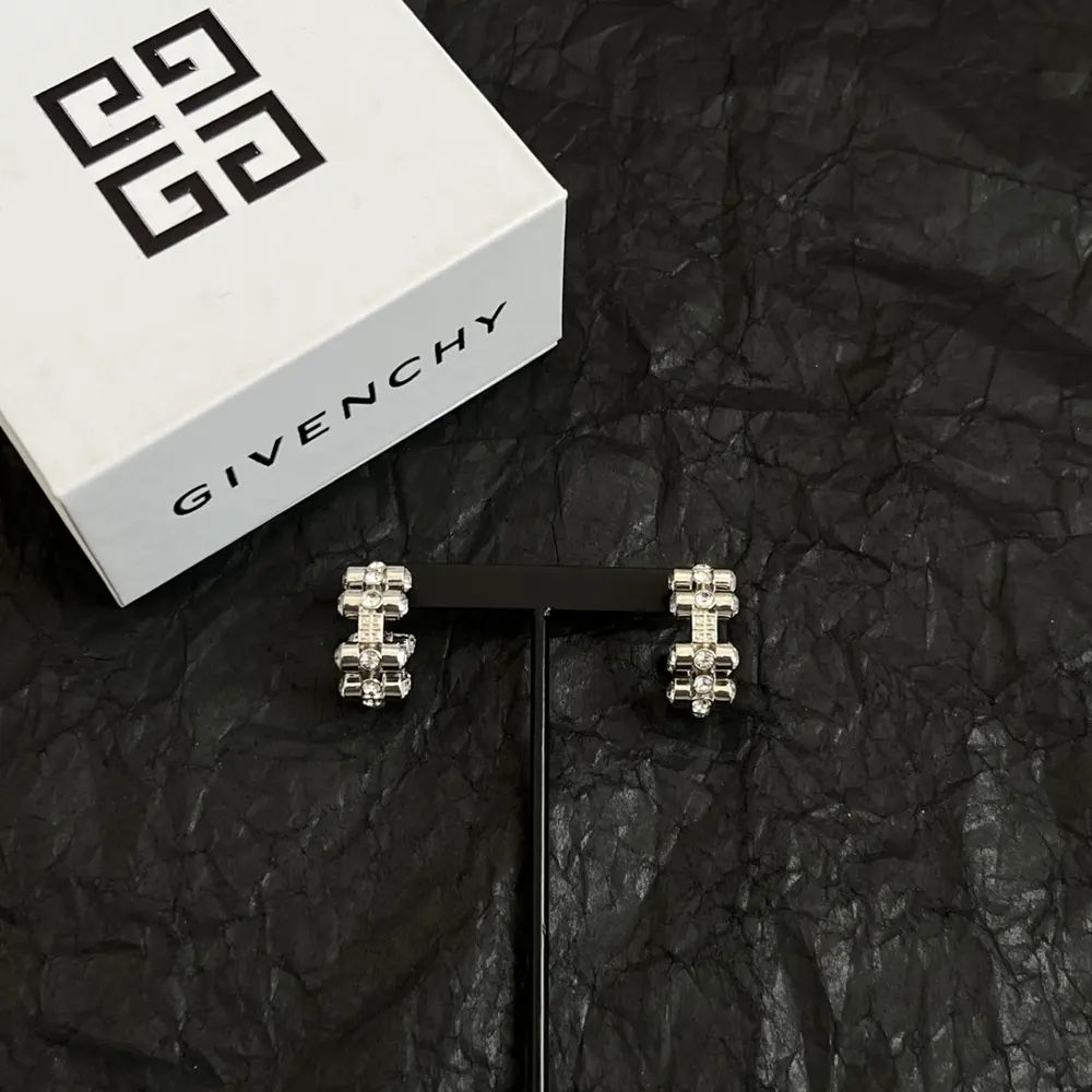 Givenchy hot stud earrings