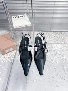miumiu Miu 24/Spring and Summer catwalk style kitten heel pointed toe sandals