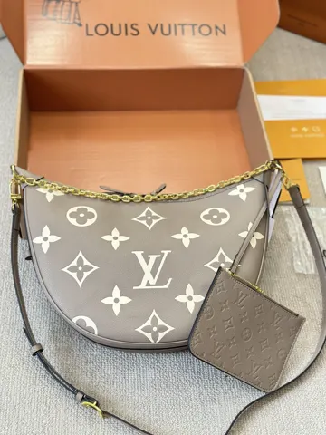 Louis Vuitton Loop