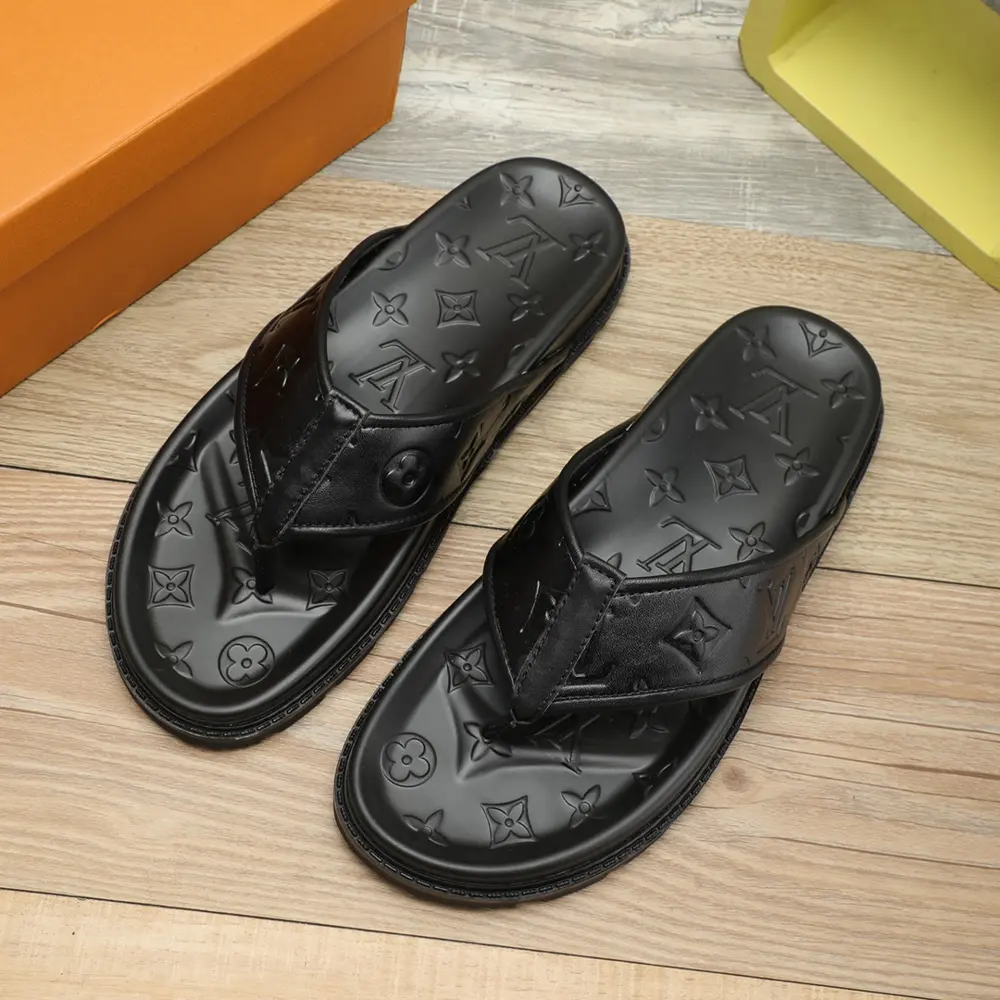 Louis Vuitton Men’s Flip Flops Shoes