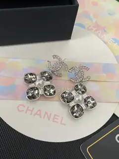Chanel crystal camellia full diamond letter earrings jewelry