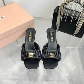 Miu Miu Miumi*2024ss new spring and summer flat lambskin sandals