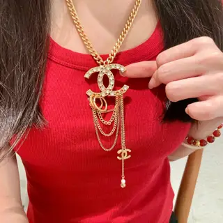 Chanel vintage necklace