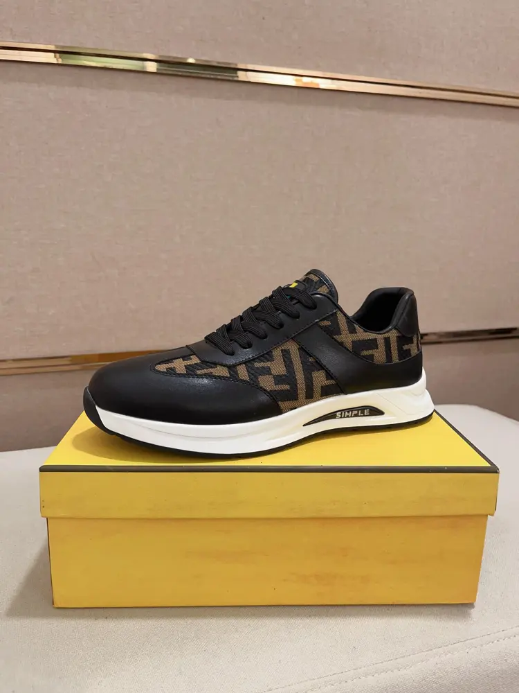 Fendi men’s new lace-up sneakers