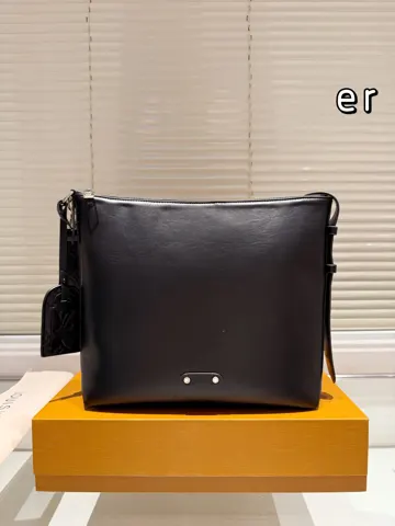 Louis Vuitton Tote