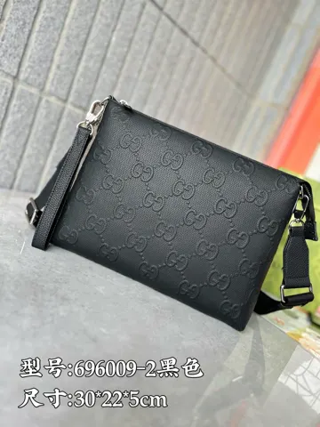 Gucci Shoulder Bag