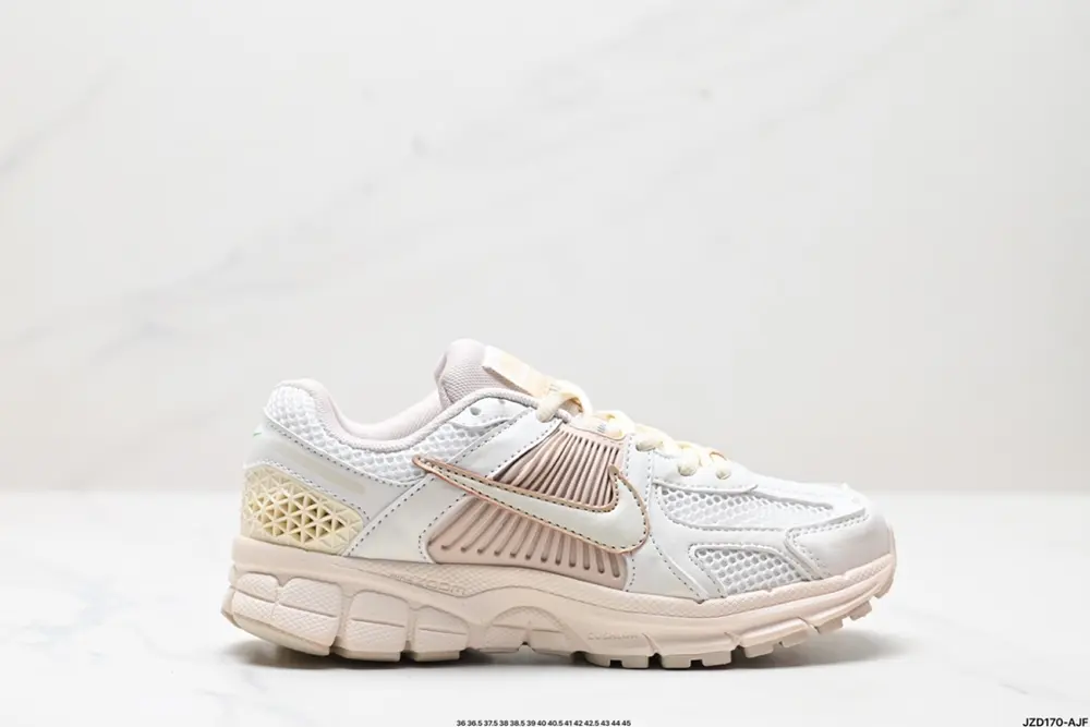 Nike Zoom Vomero 5 Sneakers BV1358-002