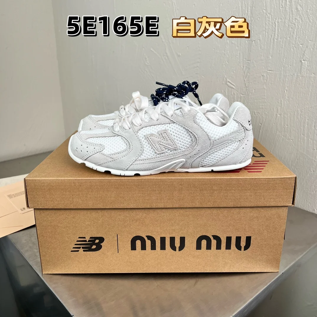 MIUMIU Newbalance co-branded retro running shoes 530 series. Original box and full packaging