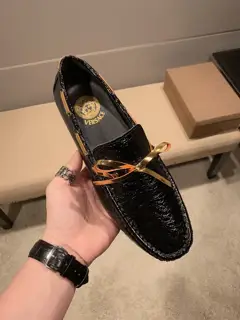 Versace The upper