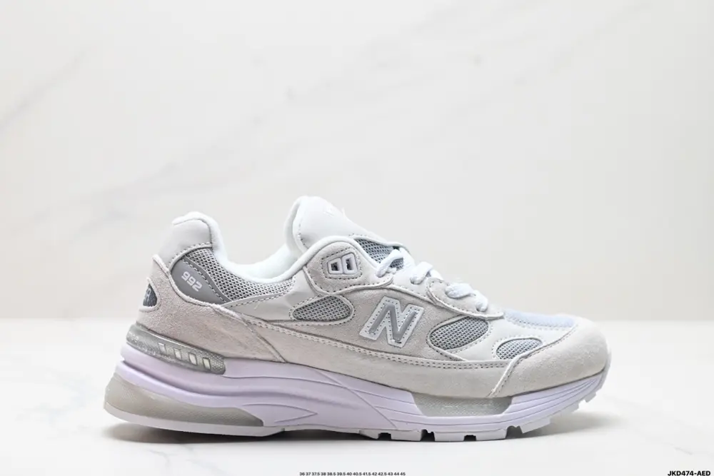 New Balance New Balance Jound × New Balance 992 Retro style upper M992BL