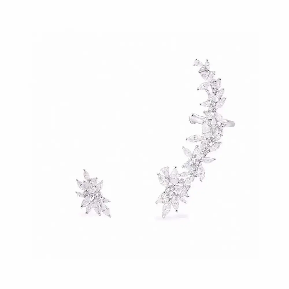 Apm monaco Festival ice flower ear bone clip with silver ear studsApmmonaco staggered horse
