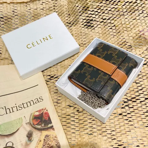 Celine Triomphe