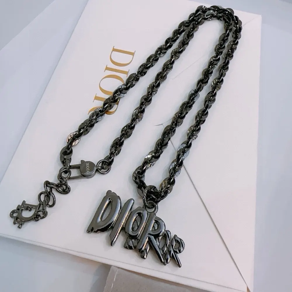 DIOR New Dior necklace Original goods New counter model