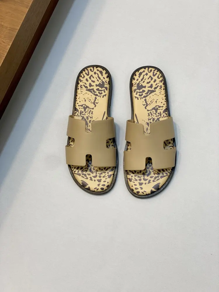 Hermès slippers