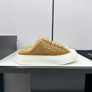 Chanel casual sneakers