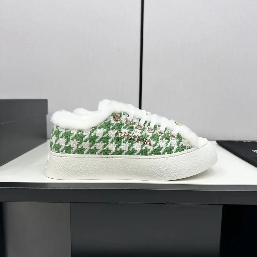 Chanel casual sneakers