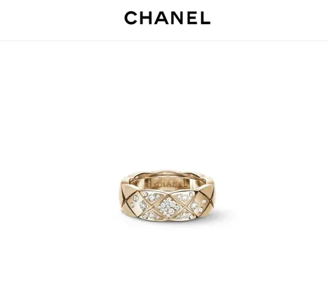 Ring with diamonds