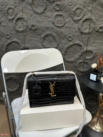 Yves Saint Laurent Bag