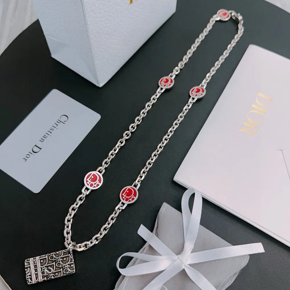 DIOR New Dior necklace Original goods New counter model