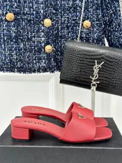 Prada triangle logo slippers series