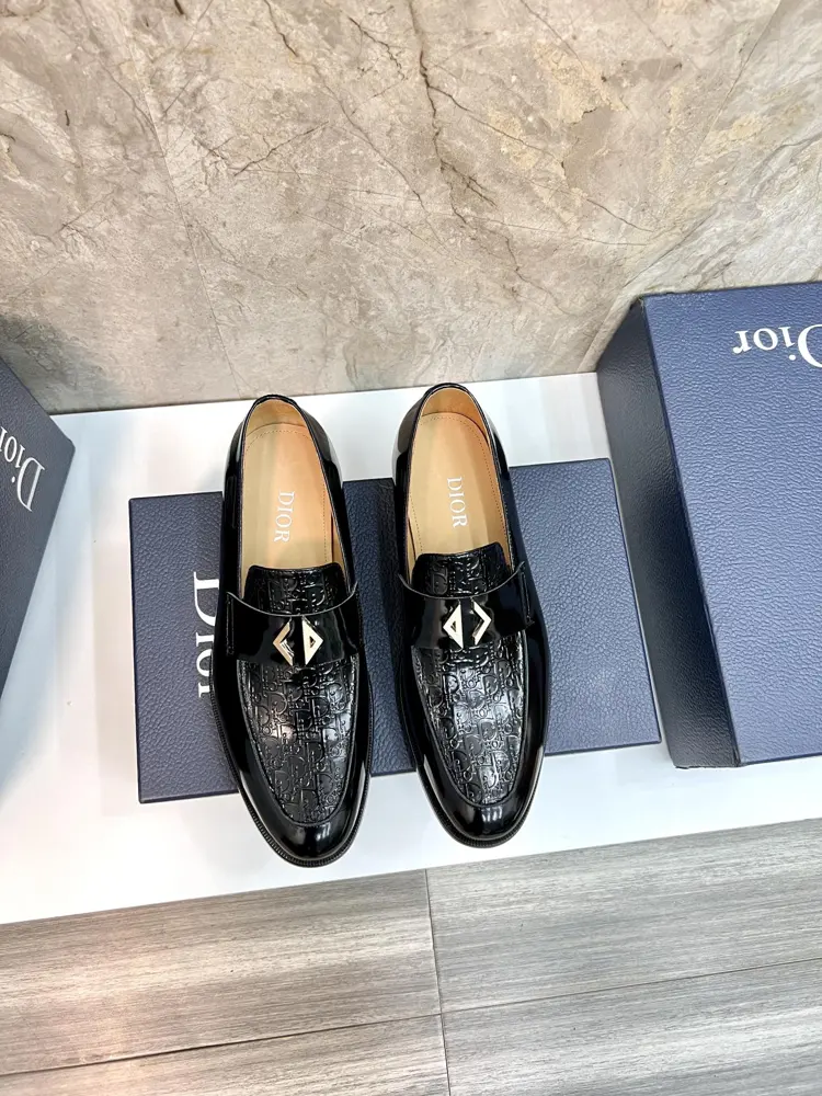 Dior TIMELESS Loafers This loafer embodies classic elegance