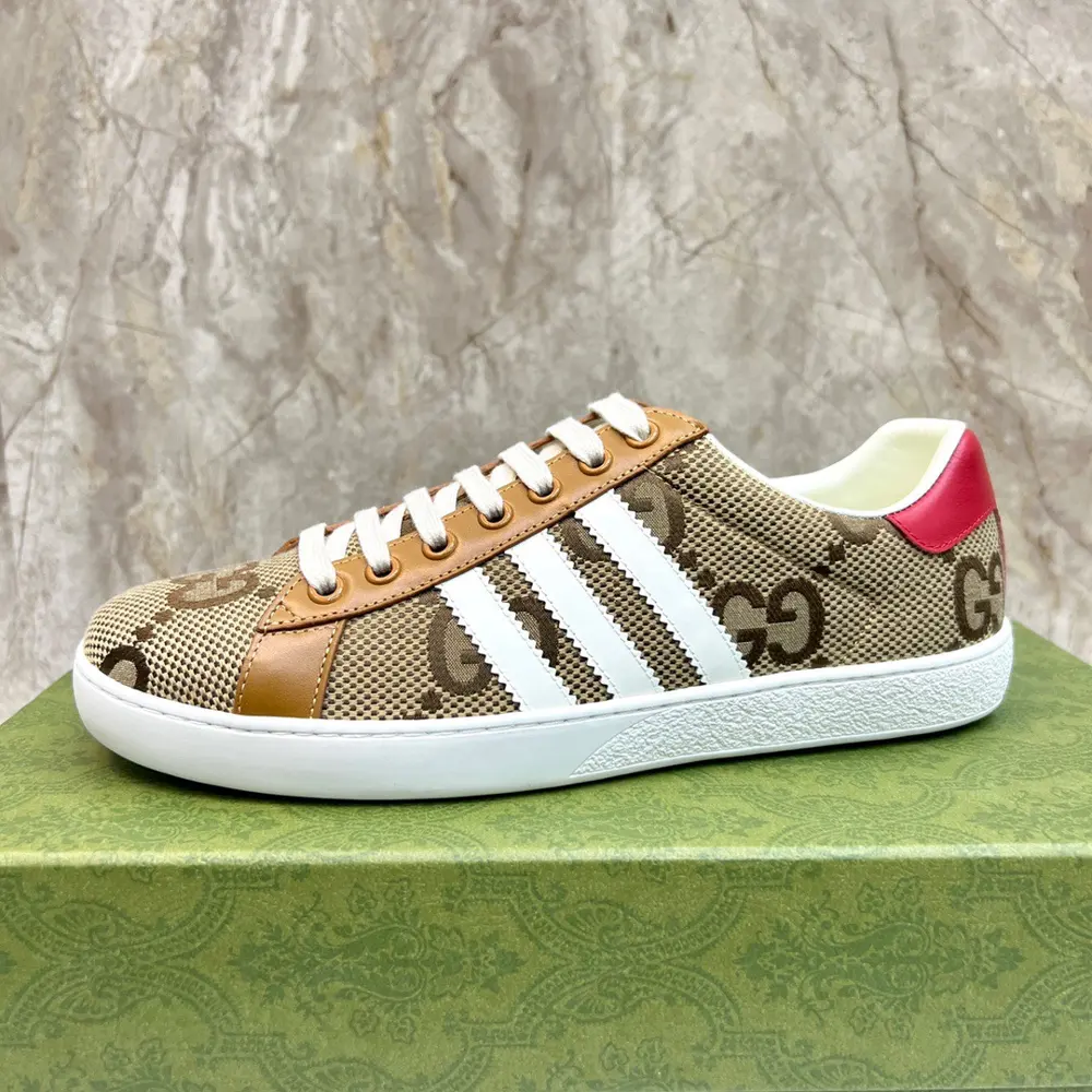 Gucci casual sneakers lace-up white shoes