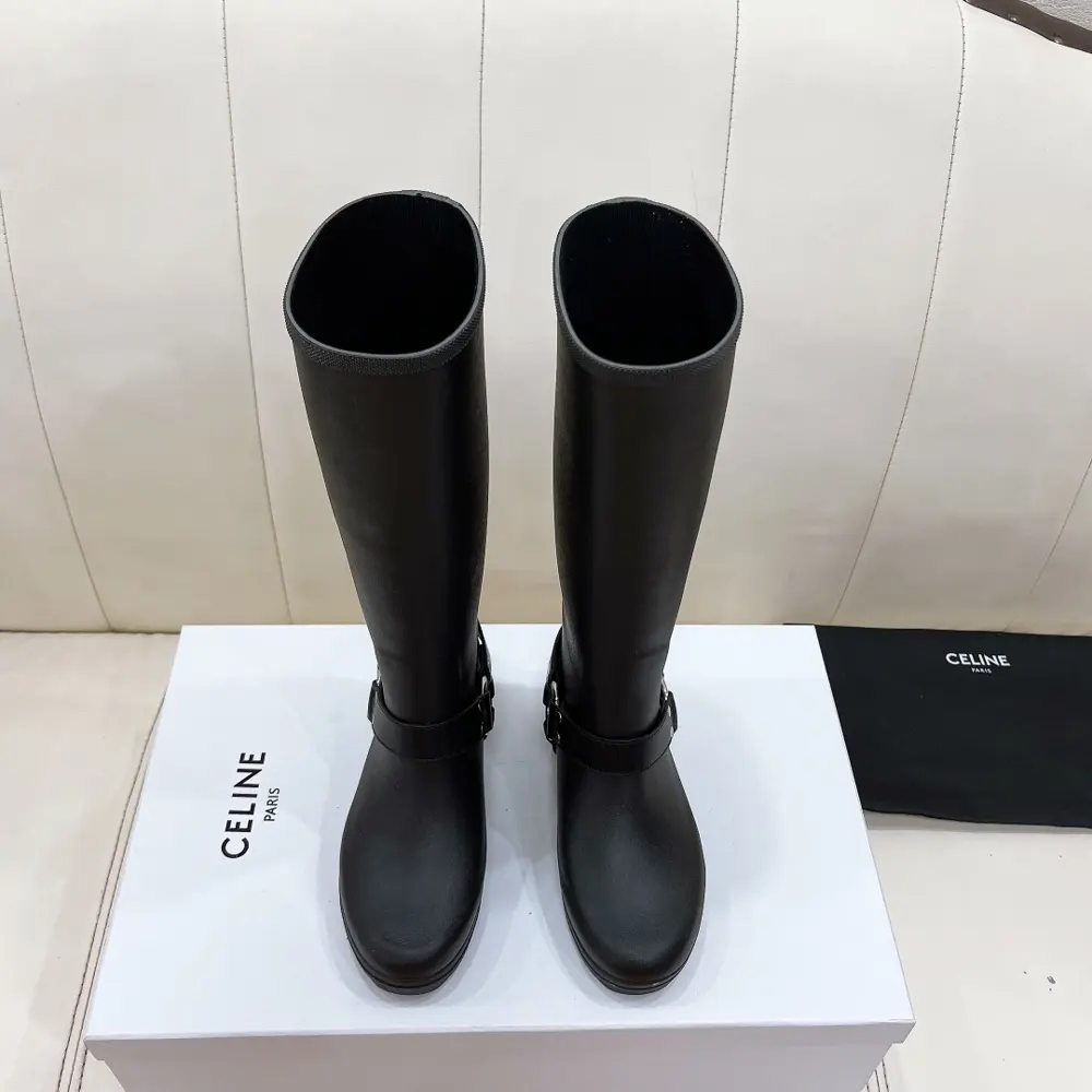 Women’s clothing and shoes