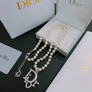 DIOR New Dior necklace Original goods New counter model