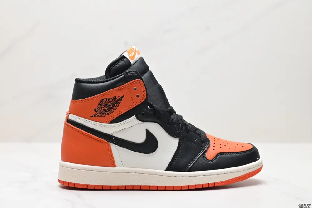 Nike AIR JORDAN 1 RETRO HIGH OG Nike AJ1 generation Michael Jordan high top classic retro FB9934-300