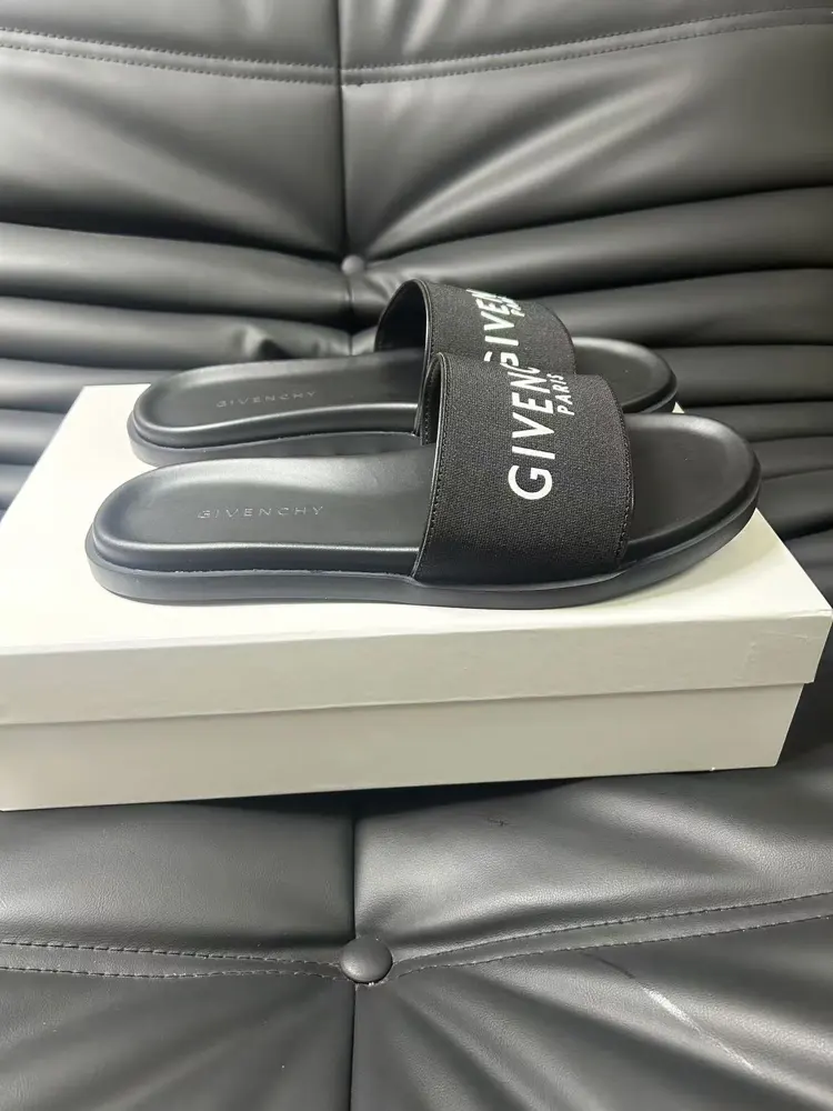 Givenchy slippers