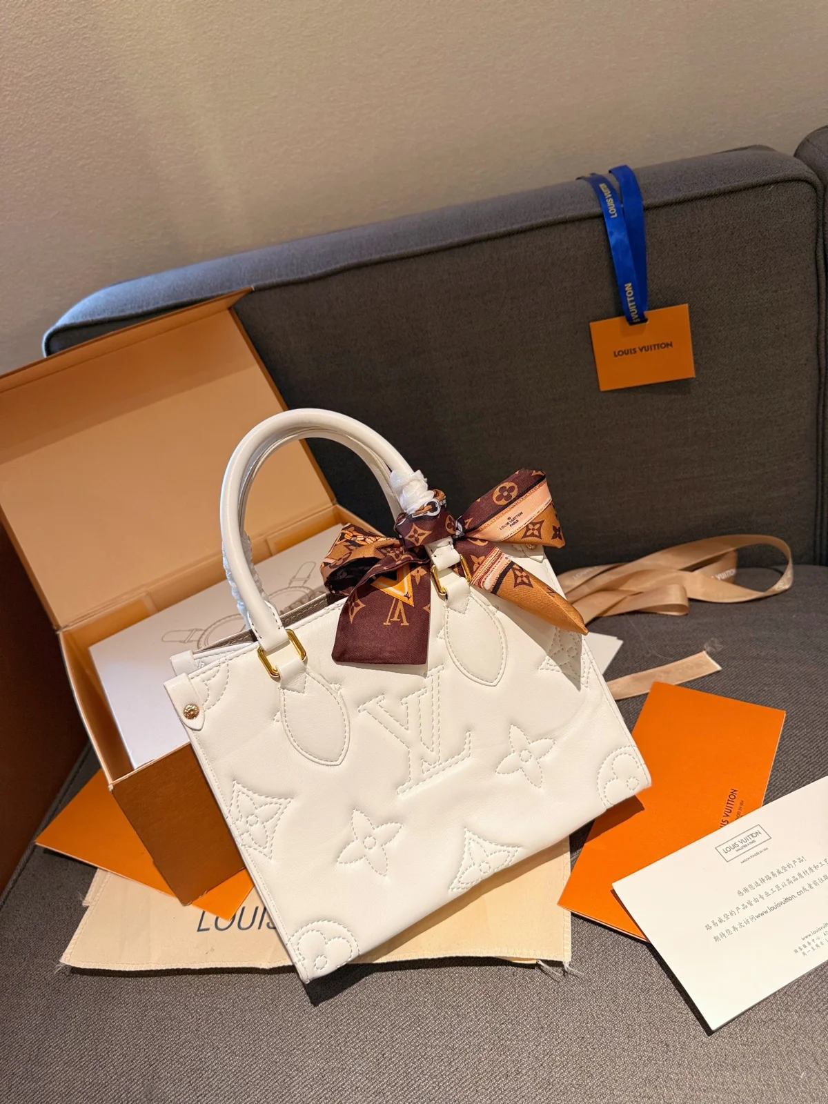 Louis Vuitton OnTheGo