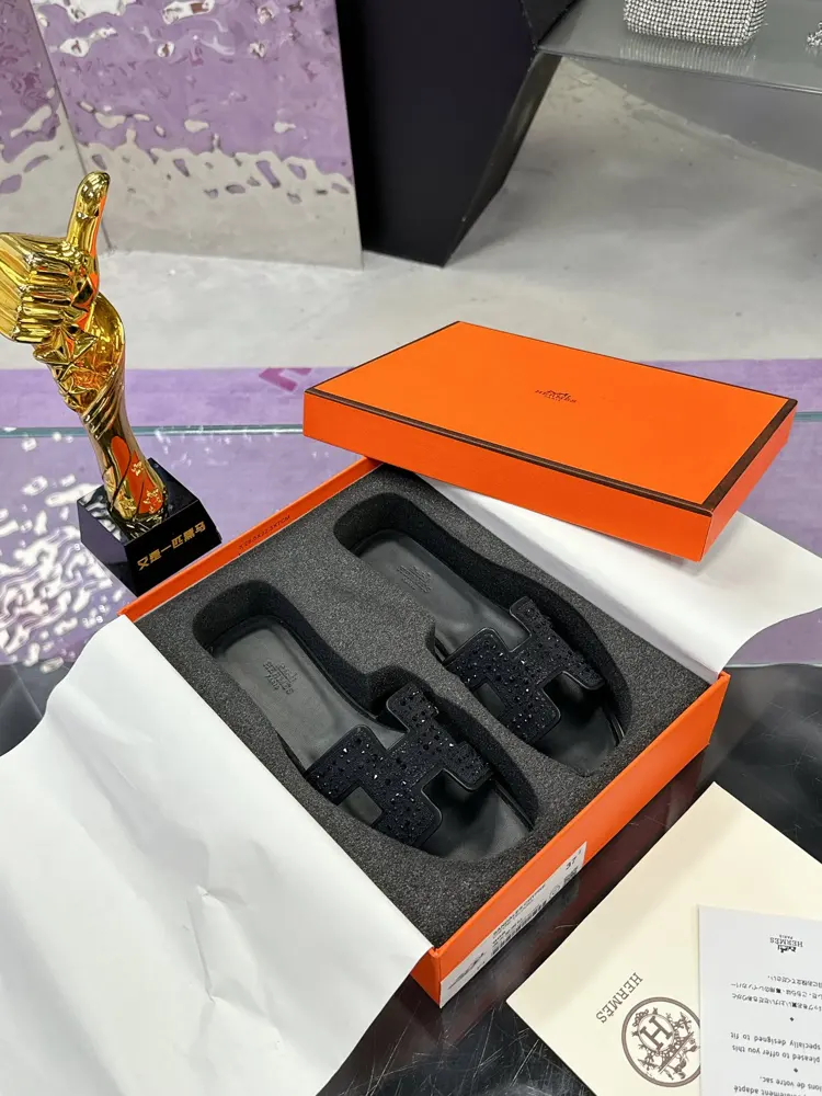 Hermès H slippers