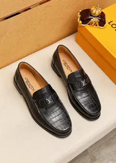 Louis Vuitton casual leather shoes