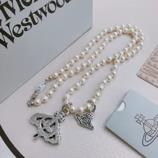Vivienne Westwood Classic Large Saturn Necklace