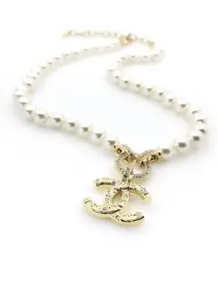 Chanel pearl cc necklace