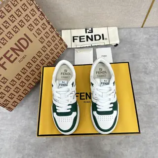 Fendi Retro Contrast Color Sneakers Fend* Match compact design sneakers with retro label on