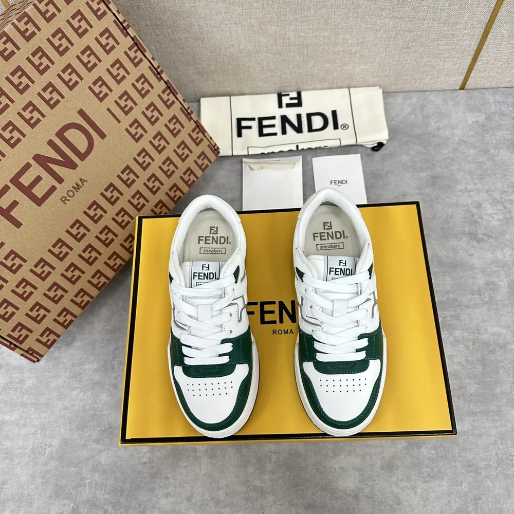 Fendi Retro Contrast Color Sneakers Fend* Match compact design sneakers with retro label on