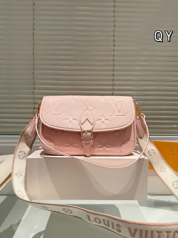 Louis Vuitton Baguette