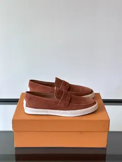 Tod’s Tod’s Men’s Loafers This loafer