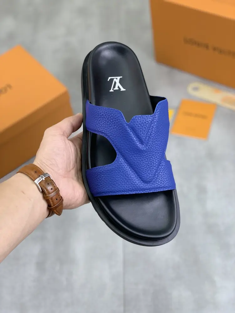 Louis Vuitton men’s slippers